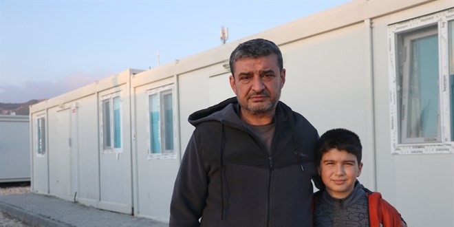 Tayinini ailesi için erteledi, depremde eşi ve tıp öğrencisi oğlunu kaybetti