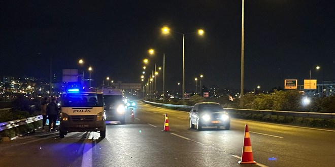 İzmir'de otomobilin çarptığı yaya hayatını kaybetti