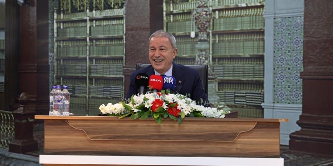 Hulusi Akar: TSK depremin ilk saatinden beri sahada, bunu bilin