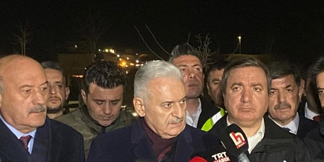 Binali Yıldırım: Kurtarma çalışmaları gece de devam ediyor