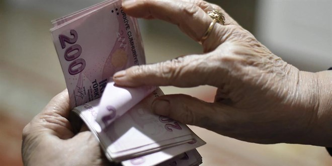Bayram ikramiyesi neden 5 değil de 3 bin lira yapıldı? İşte yapılan zammın perde arkası