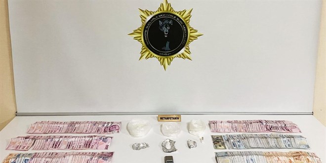 Samsun'da uyuşturucu operasyonu: 8 gözaltı