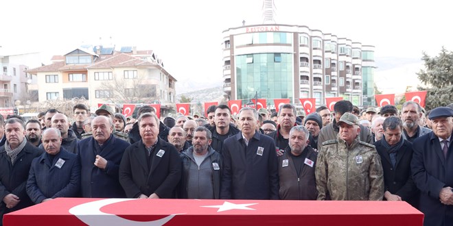 Pençe-Kilit Operasyonu'nda şehit olan Salih Ay'ın naaşı Erzincan'a getirildi