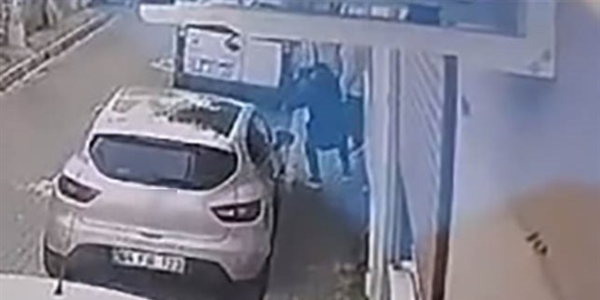 İzmir'de dedesini tabancayla vuran torun tutuklandı