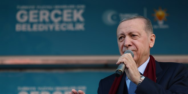 Erdoğan: İstanbul'u kaybedeceklerini görünce sağa sola saldırıyorlar