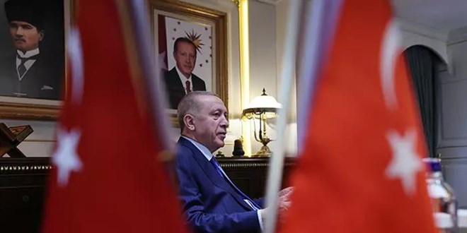 Erdoğan A Milli Basketbol Takımı'nı Adana'dan takip etti