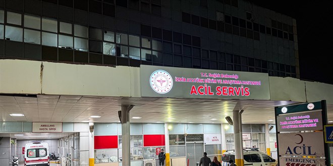 İzmir'de otomobilin çarptığı yaya hayatını kaybetti