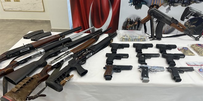 Şanlıurfa'da silah kaçakçılığı operasyonu: 53 gözaltı
