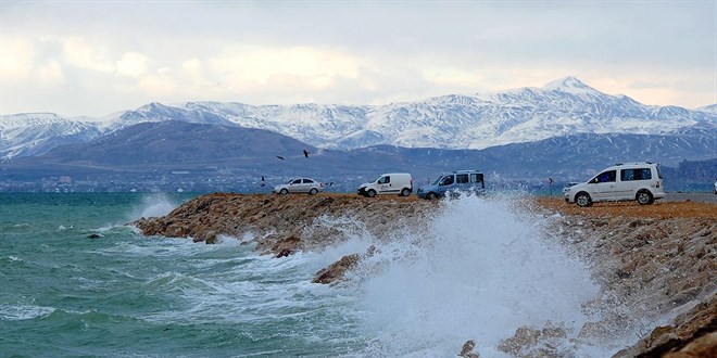 Meteoroloji'den 3 ile 'fırtına' uyarısı