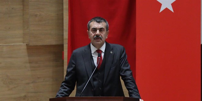Bakan Tekin'den eğitimcilere: Biz bütün kararlarımızı sizlerle alıyoruz