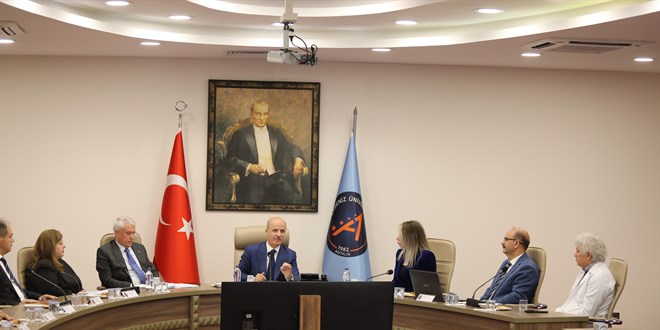 'Türkiye yüksek öğretime en fazla yatırım yapan ülkelerin başında geliyor'