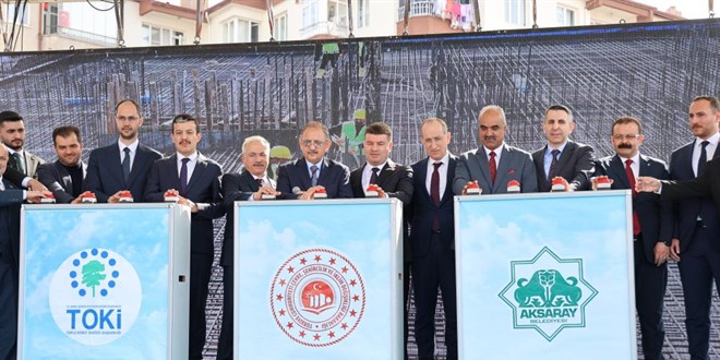 Bakan Özhaseki: Türkiye'nin her tarafında kentsel dönüşümü destekliyorum