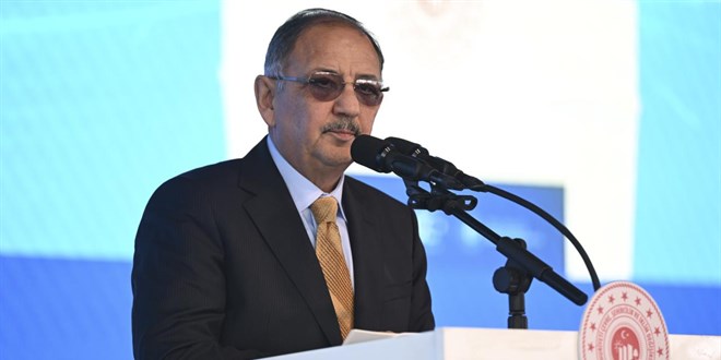 Bakan Özhaseki: Her ay 10-15 bin konutu dağıtmaya devam edeceğiz