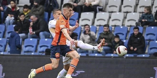 Başakşehir, Samsunspor'u tek golle geçti