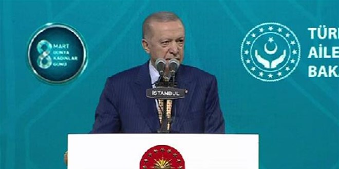Erdoğan: Kadınla aile arasında duvarlar ören her türlü yaklaşımı reddediyoruz