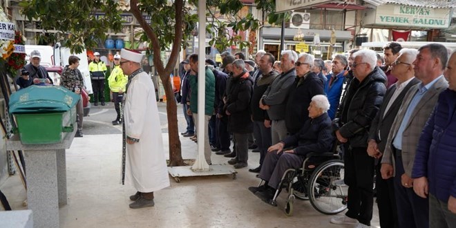 Ünlü oyuncu Zafer Algöz'ün acı günü