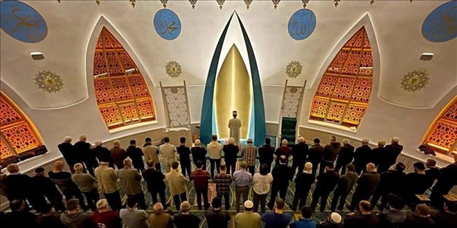 İlk teravih namazı ne zaman, saat kaçta kılınacak?