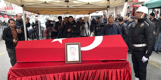 Şırnak'ta trafik kazasında şehit olan polis memuru defnedildi