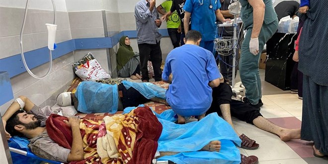 İsrail Şifa Hastanesinde 50 Filistinliyi öldürdü, 200'ünü alıkoydu