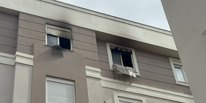 Evde çıkan yangında 2 aylık bebek yaşamını yitirdi