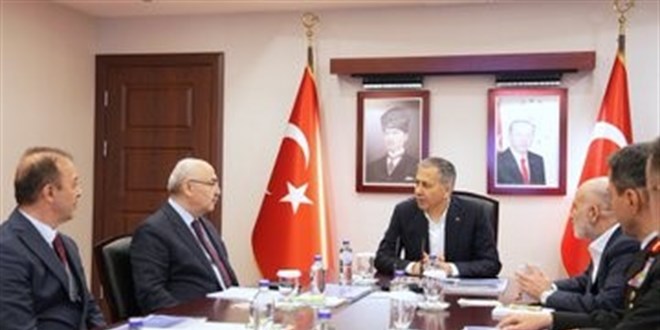Bakan Yerlikaya: Adana'da 10 organize suç örgütü çökertildi