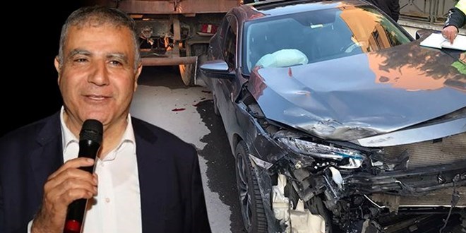 CHP Hatay Milletvekili Mehmet Güzelmansur kaza geçirdi