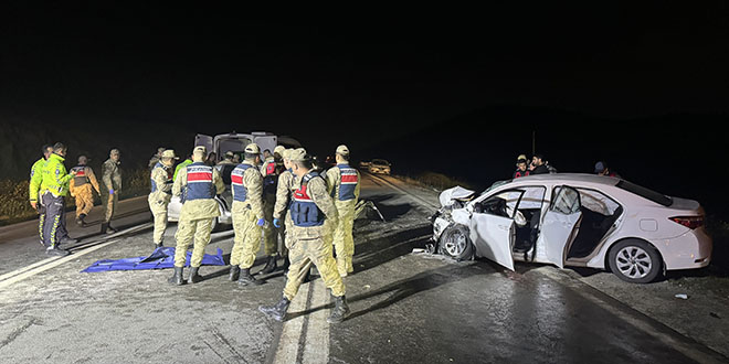 Gaziantep'te iki otomobilin arpt kazada 2 kii ld