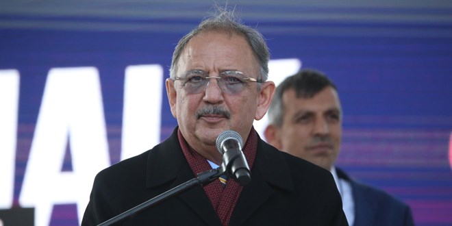 Bakan Özhaseki: Şu anda deprem bölgesinde 307 bin tane inşaat devam ediyor