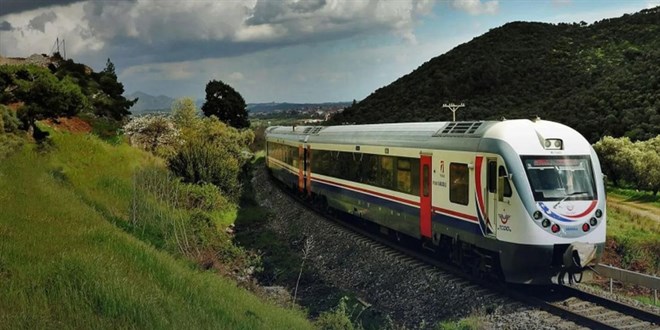 Ankara-Elmadağ banliyö tren seferleri Ramazan Bayram'ı sonuna kadar ücretsiz olacak