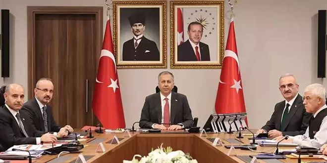 Bakan Yerlikaya başkanlığında 'seçim güvenliği' toplantısı