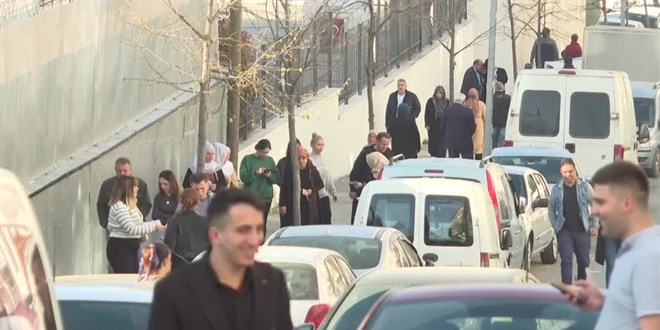 Türkiye'nin en kalabalık ilçesinde oy kullanma işlemi sürüyor