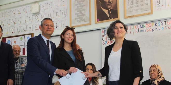 Özgür Özel'den 'kutlamalarda silahtan uzak durun' çağrısı