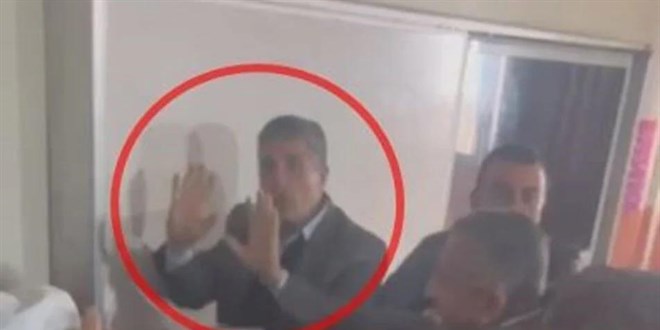 Darbedilen sandık görevlisi rahatsızlanıp hastaneye kaldırıldı