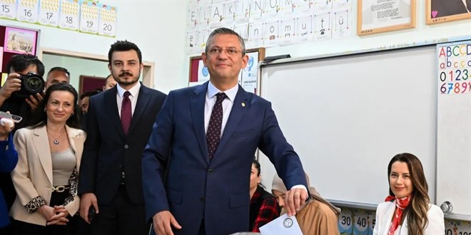 Özgür Özel'in oy kullandığı sandıkta en çok oyu partisinin adayı aldı