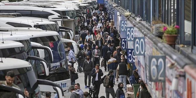 Şehirler arası otobüs firmalarına bayram tatili için ek sefer izni