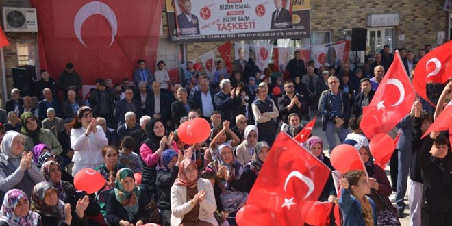 CHP'li belediyenin MHP'li beldesi
