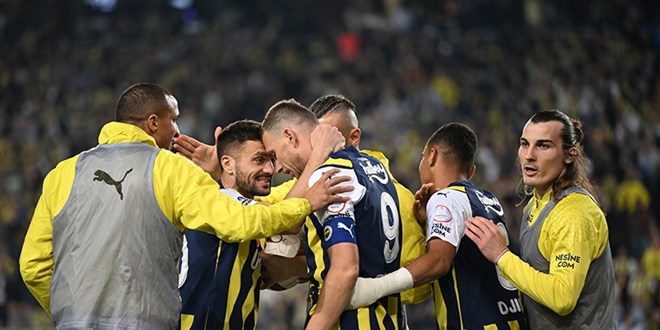 Fenerbahçe zirve takibini sürdürüyor