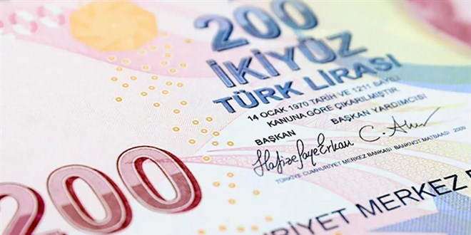 Yeni 200 TL ve 50 TL banknotlar tedavüle girdi: İmza farkı!