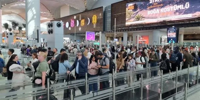 İstanbul Havalimanı'nda bayram tatili yoğunluğu