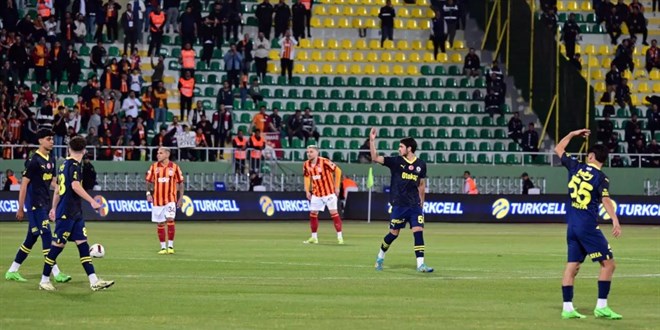 Yarıda kalan Süper Kupa maçı tarihe geçti