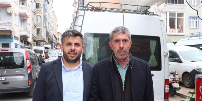 Bir kardeş doğduğu mahalleye, diğer kardeş doyduğu mahalleye muhtar oldu