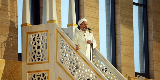 Başkan Erbaş, Ramazan Bayramı hutbesini irat etti