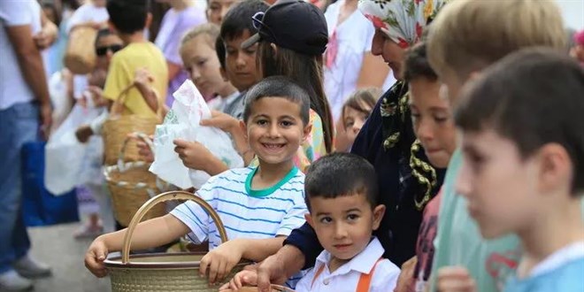 Kırklareli'nin köylerinde asırlık Balkan bayram geleneği yaşatılıyor