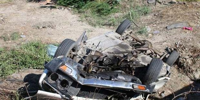 Hatay'da sulama kanalına devrilen otomobildeki 2 kişi öldü, 2 kişi yaralandı