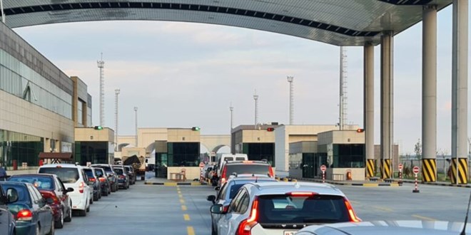 Edirne'deki sınır kapılarında bayram nedeniyle akıcı yoğunluk oluştu