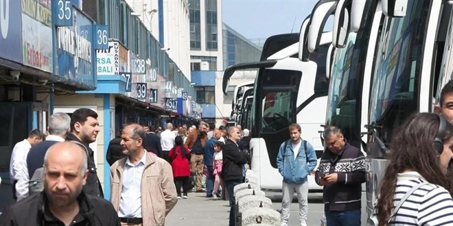 Otogarda bayram dönüşü hareketliliği