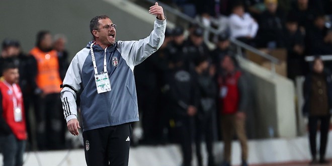 Beşiktaş'ta Serdar Topraktepe'nin teknik ekibi belli oldu