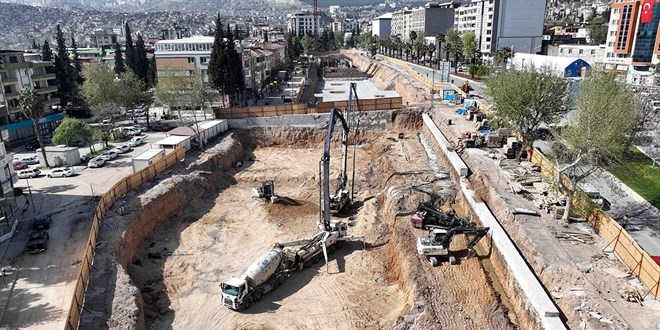 'Yıkılacak binalarda yaşayanların mülkiyet hakları korunacak'