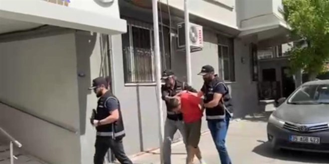 Interpol tarafından aranan dolandırıcı İzmir'de yakalandı