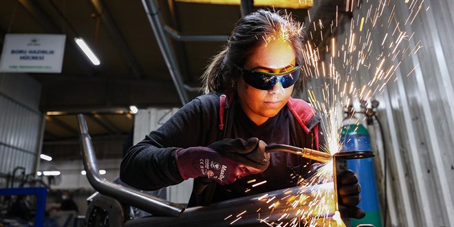 Ücretli çalışan sayısı şubatta yıllık bazda yüzde 4,1 arttı